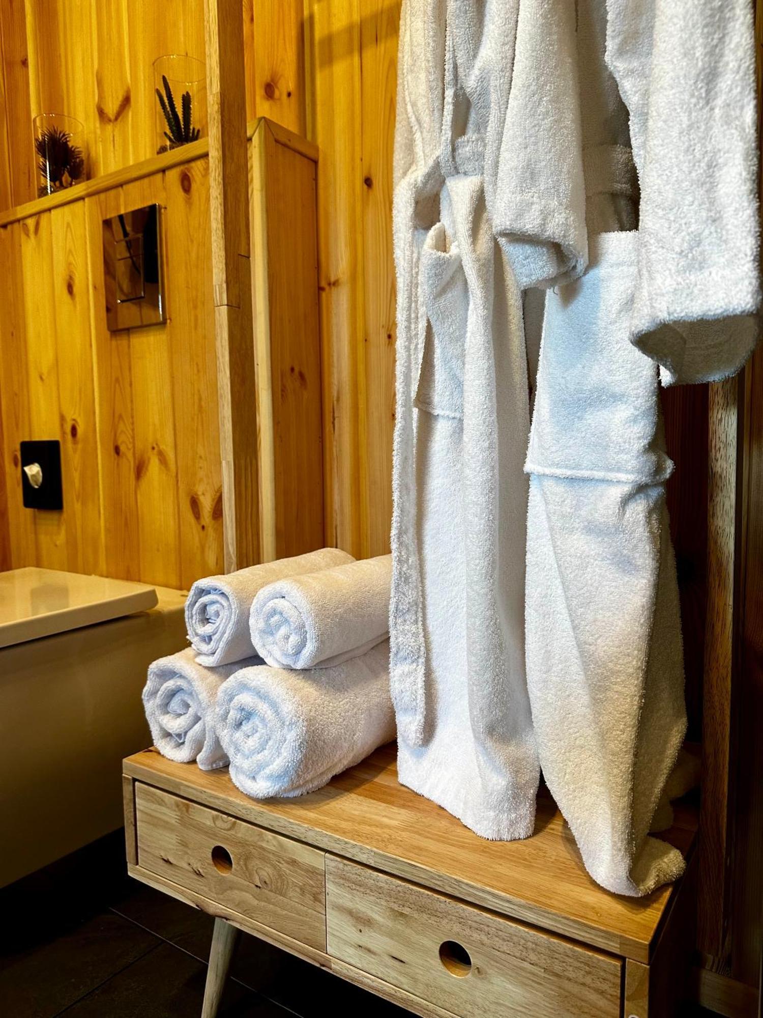 Brown Deer - Z Sauna Na Tarasie, Jacuzzi I Widokiem Na Gory - By Deer Hills Luxury Apartments Kocon Bagian luar foto