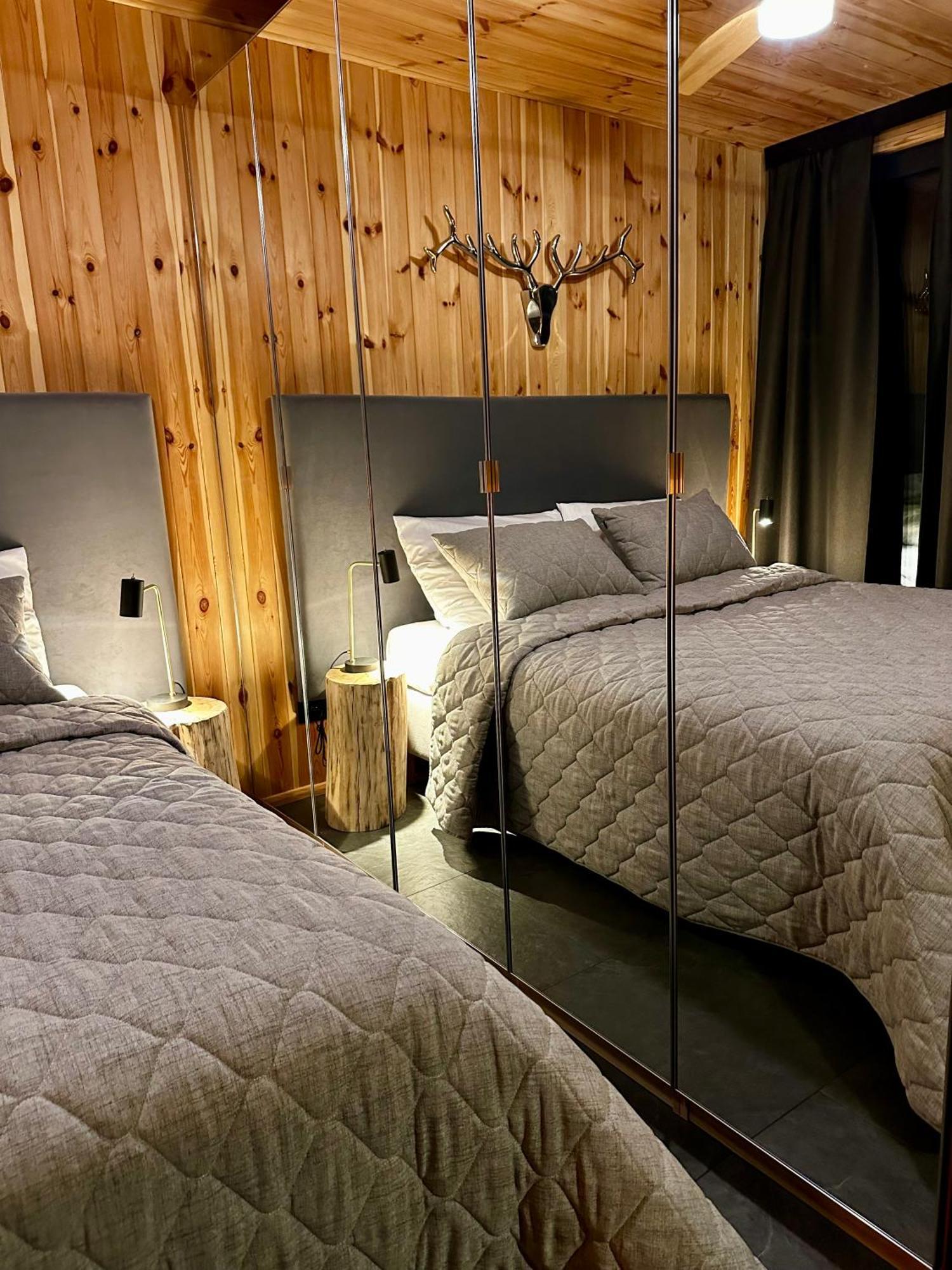 Brown Deer - Z Sauna Na Tarasie, Jacuzzi I Widokiem Na Gory - By Deer Hills Luxury Apartments Kocon Bagian luar foto