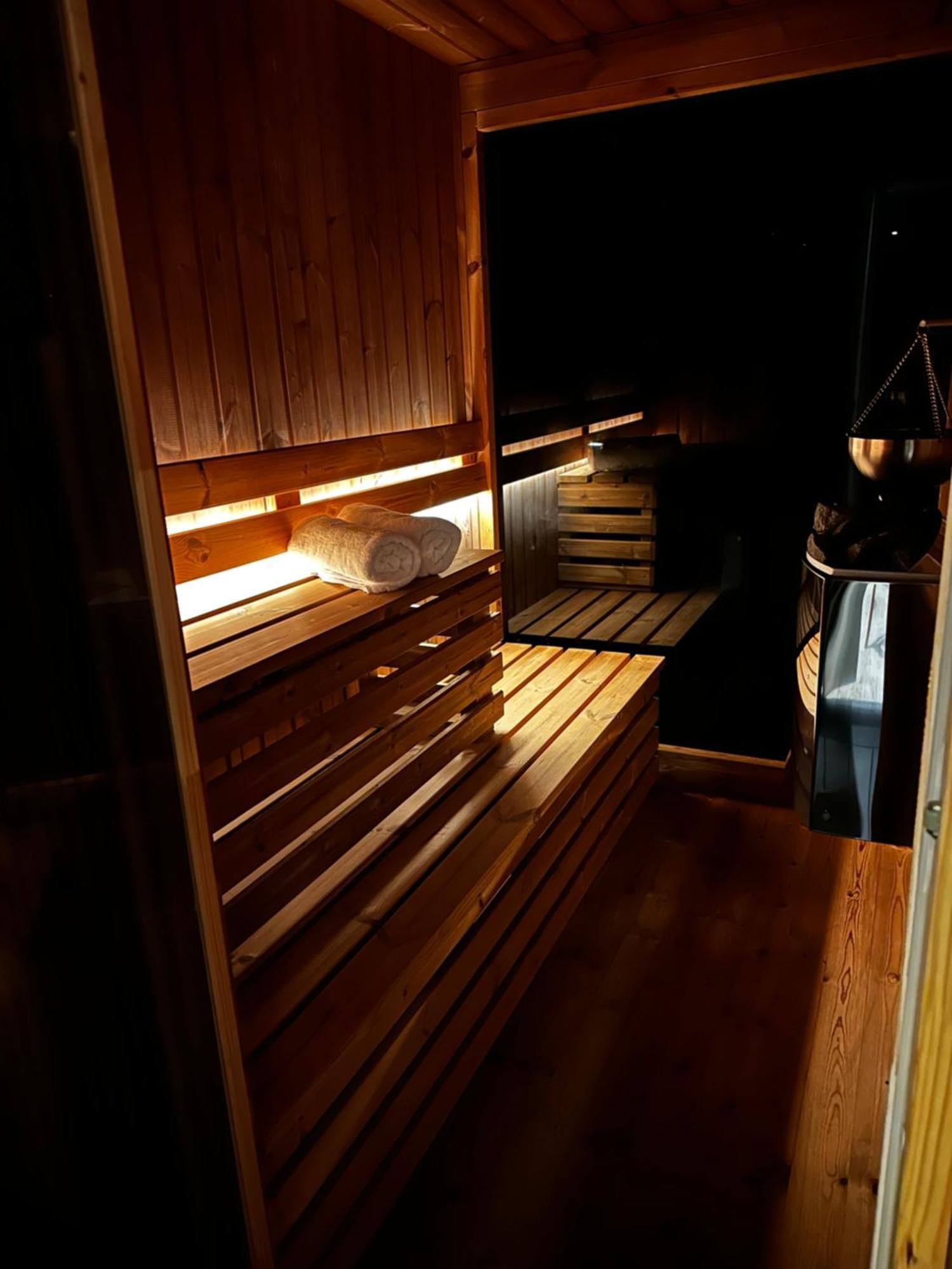 Brown Deer - Z Sauna Na Tarasie, Jacuzzi I Widokiem Na Gory - By Deer Hills Luxury Apartments Kocon Bagian luar foto